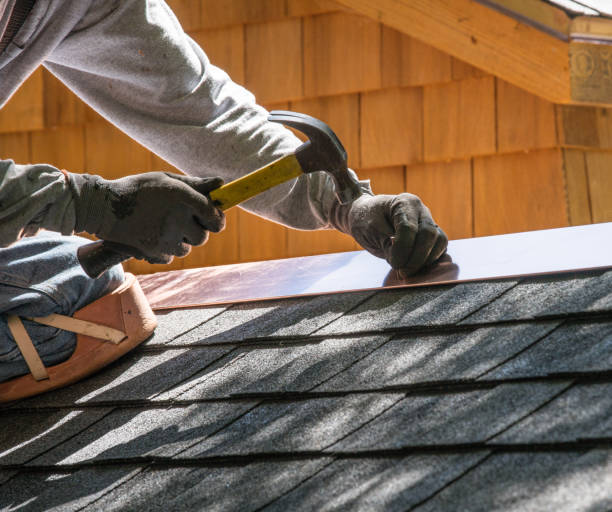Best Best Roofing Contractors  in Escanaba, MI